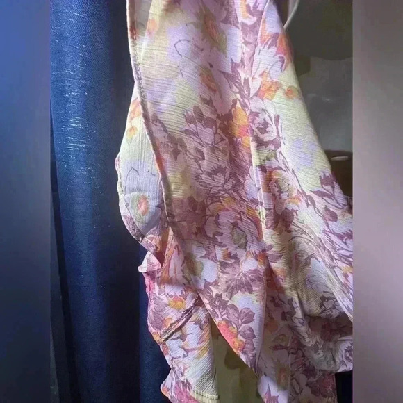 Rewind Juniors Women’s Floral Cold Shoulder Cut Out Dress - Picture 14 of 15